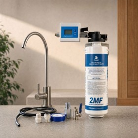 Kit di filtrazione Swan Digital Essential - con rubinetto